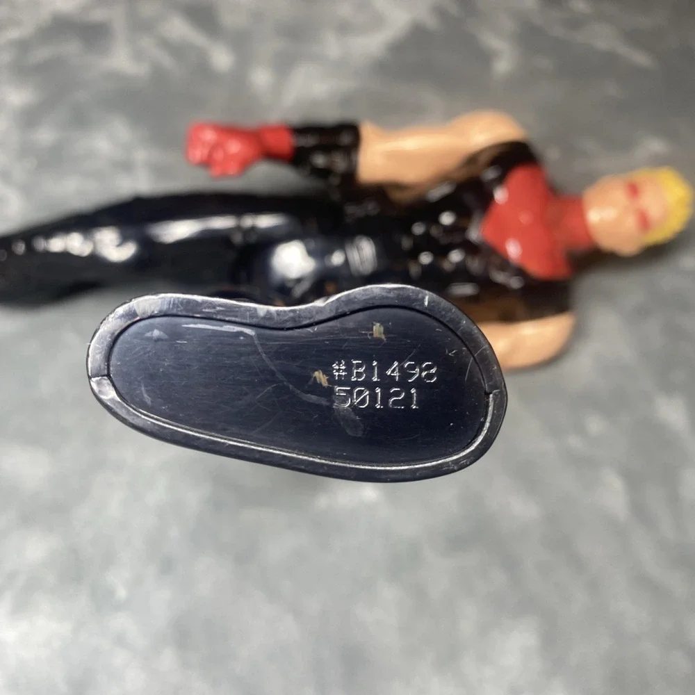 Marvel Avengers‎ Titan Hero Series HAWKEYE 12
